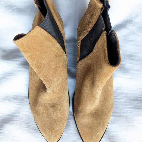 SOLSANA Tan Leather Boots - Picture 4 of 6